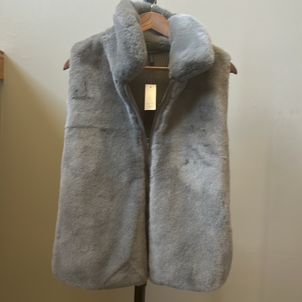 White House Black Market Light Gray Faux Fur Vest